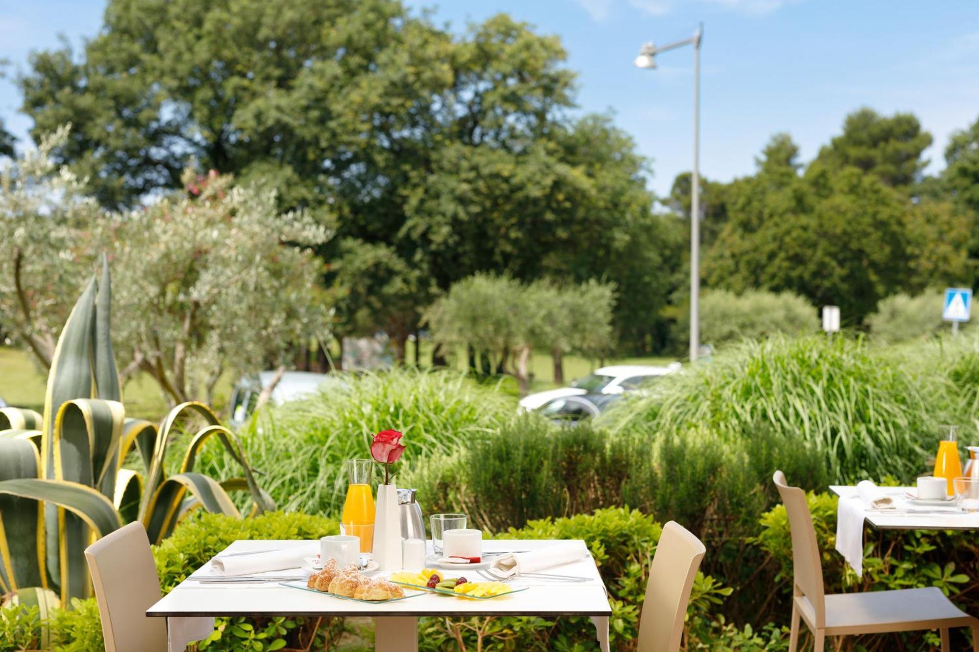 Hotel Garden Istra Plava Laguna Umag Bagian luar foto